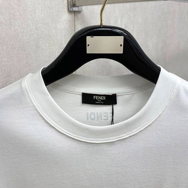 大人気!フェンディ バッグ バグズ 半袖Tシャツ 偽物 ロゴ刺繍 fec33296